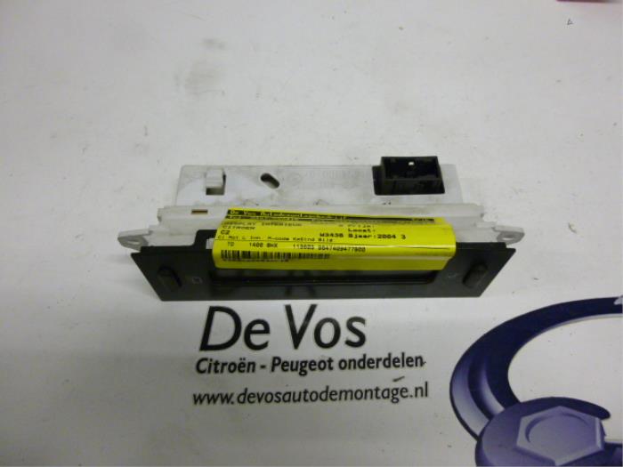 Begagnade Innerdisplay Citroen C2 (JM) 1.4 HDI Pris € 45,00 Marginaltabell erbjuds av De Vos Onderdelen