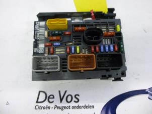 Used Fuse box Peugeot 407 Price € 115,00 Margin scheme offered by De Vos Autodemontagebedrijf