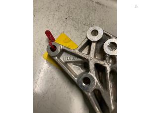 Engine mount from a Peugeot 407 2008