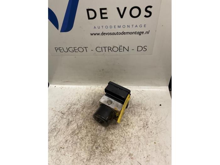 Usagé Pompe ABS Citroen C5 Prix € 90,00 Règlement à la marge proposé par De Vos Onderdelen