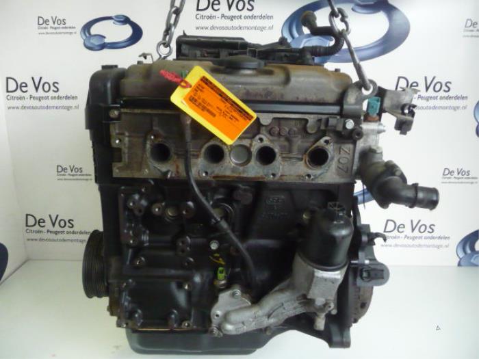 Motor from a Peugeot 306 Break (7E) 1.6i XR,XT,ST 2001