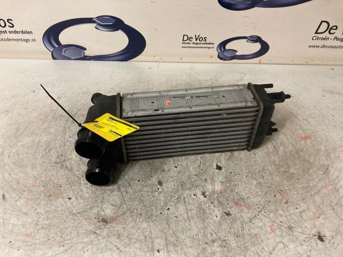 Usados Intercooler Citroen C5 III Tourer (RW) 1.6 16V THP 155 Precio € 90,00 Norma de margen ofrecido por De Vos Onderdelen