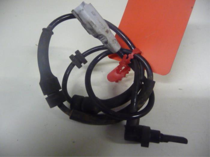 Begagnade ABS-sensor Citroen C8 (EA/EB) 2.0 16V Pris € 25,00 Marginaltabell erbjuds av De Vos Onderdelen