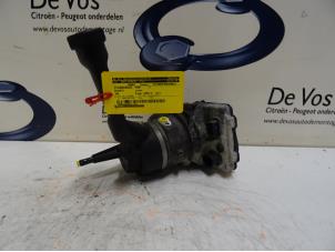 Used Power steering pump Peugeot 308 Price € 150,00 Margin scheme offered by De Vos Autodemontagebedrijf