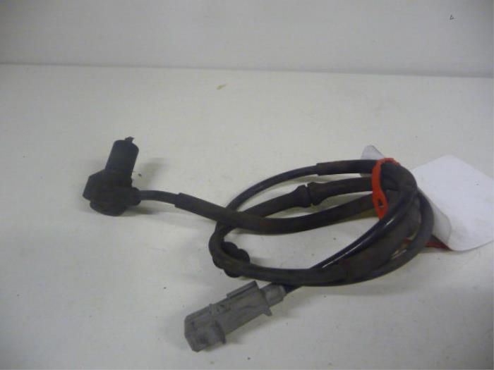 Begagnade ABS-sensor Citroen Picasso Pris € 25,00 Marginaltabell erbjuds av De Vos Onderdelen