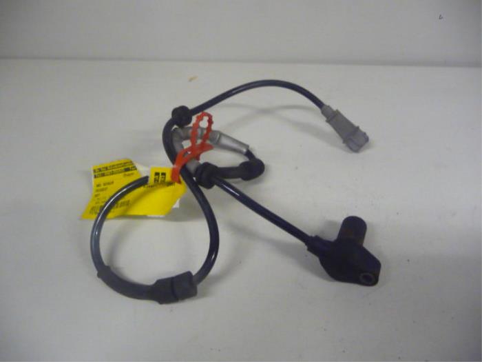 Begagnade ABS-sensor Peugeot 607 (9D/U) 2.0 16V Pris € 20,00 Marginaltabell erbjuds av De Vos Onderdelen
