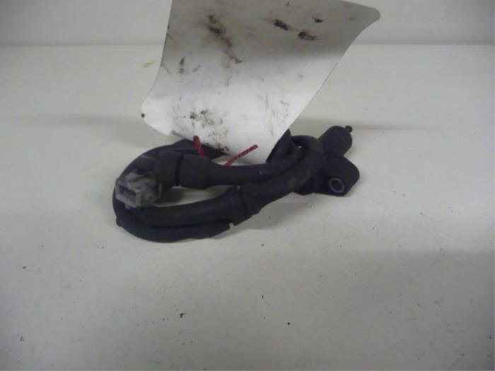 Begagnade ABS-sensor Peugeot 406 Pris € 25,00 Marginaltabell erbjuds av De Vos Onderdelen