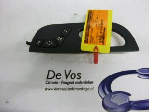 Usados Interruptor de ajuste de asiento Citroen C6 (TD) 2.7 HDiF V6 24V Precio € 55,00 Norma de margen ofrecido por De Vos Autodemontagebedrijf