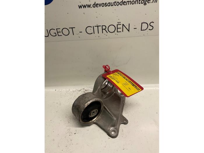 Gebrauchte Motorlager Peugeot 406 Preis € 35,00 Margenregelung angeboten von De Vos Onderdelen