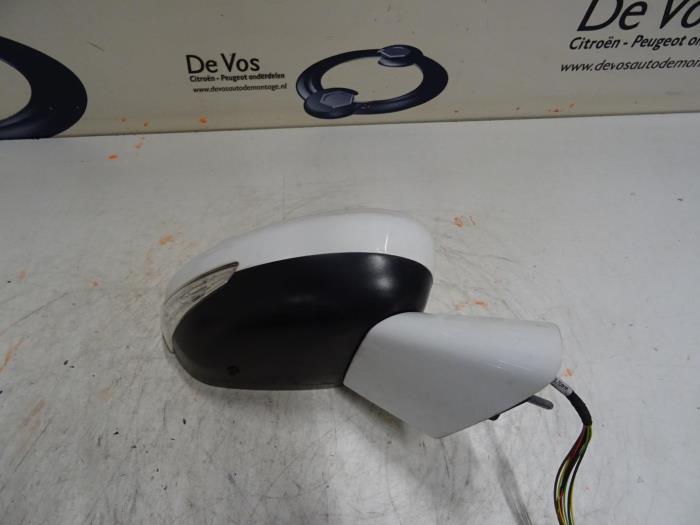 Wing mirror, right from a Citroen C4 Picasso 2016