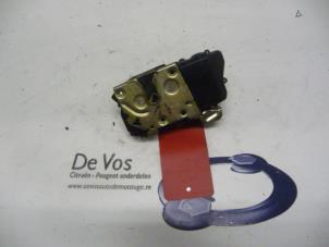 Used Door lock mechanism 2-door, right Citroen Xsara Price € 25,00 Margin scheme offered by De Vos Autodemontagebedrijf