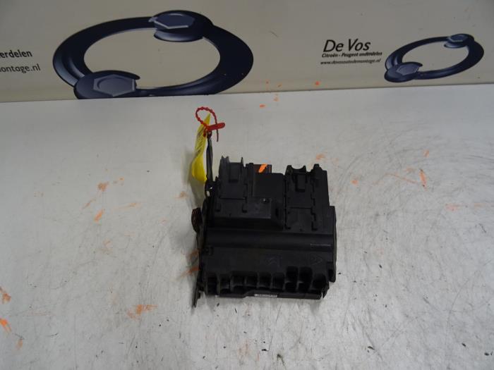 Caja de fusibles Peugeot 308 9675349880 VALEO
