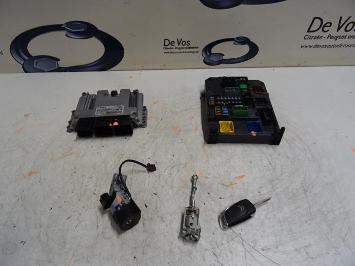 Used Engine management computer Citroen DS4 Price € 350,00 Margin scheme offered by De Vos Onderdelen