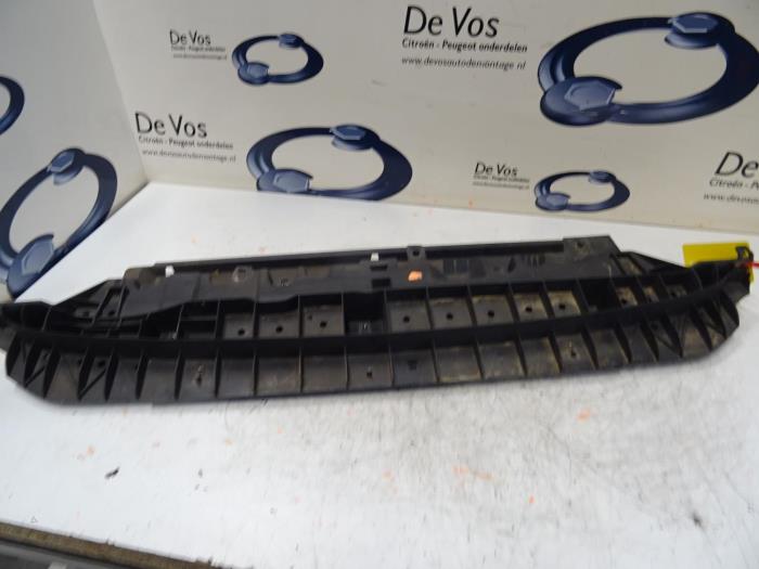 Front bumper frames with part number 1607398680 stock