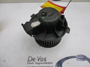 Usagé Ventilateur chauffage Citroen Xsara Picasso (CH) 1.8 16V Prix € 55,00 Règlement à la marge proposé par De Vos Autodemontagebedrijf