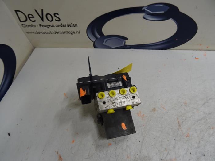 Begagnade ABS-pump Citroen C-Zero Pris € 350,00 Marginaltabell erbjuds av De Vos Onderdelen
