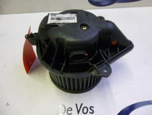 Używane Silnik wentylatora nagrzewnicy Peugeot 607 (9D/U) 2.2 16V Cena € 55,00 Procedura marży oferowane przez De Vos Autodemontagebedrijf