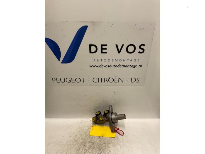Used Master cylinder Citroen Berlingo 1.6 Hdi 16V 90 Price € 45,00 Margin scheme offered by De Vos Onderdelen