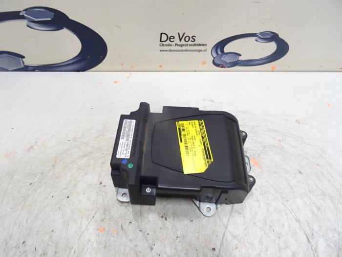 Gebrauchte Frontscheibenanzeige Peugeot 5008 Preis € 250,00 Margenregelung angeboten von De Vos Onderdelen