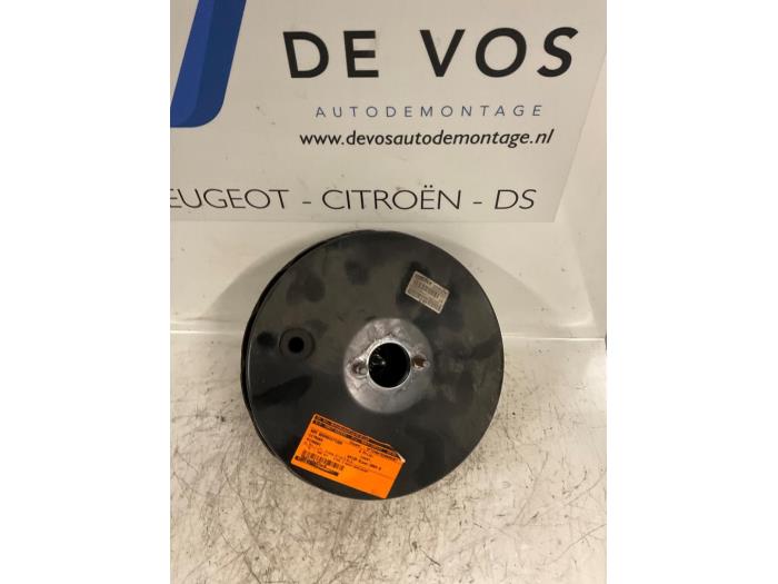 Usagé Servo frein Citroen Picasso Prix € 70,00 Règlement à la marge proposé par De Vos Onderdelen