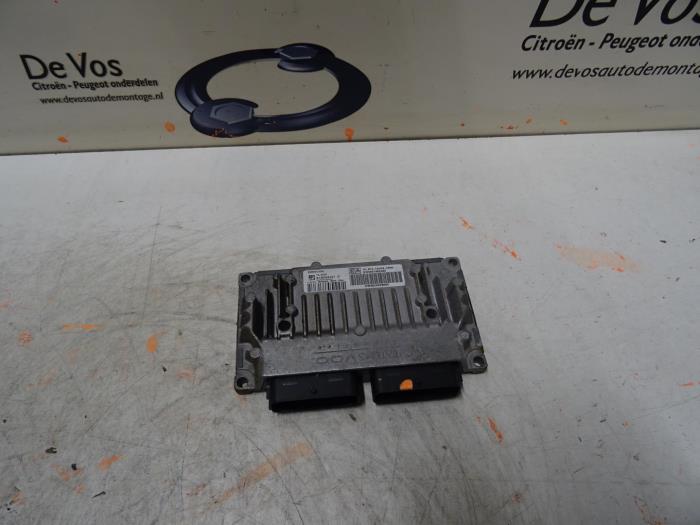 Used Automatic gearbox computer Peugeot 308 Price € 90,00 Margin scheme offered by De Vos Onderdelen