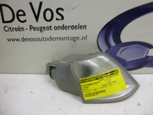 Used Indicator, right Citroen Xantia Break (X2) 1.9 TD X,SX Price € 15,00 Margin scheme offered by De Vos Autodemontagebedrijf