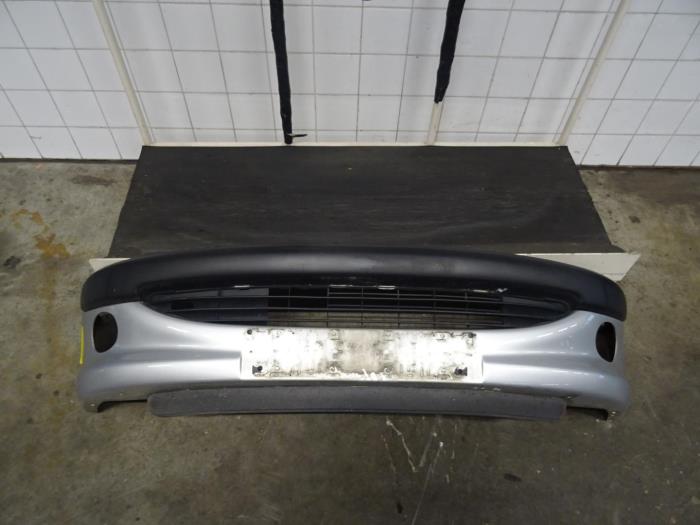 Front bumper Peugeot 206 CC 1.6 16V EZR - 7401N3