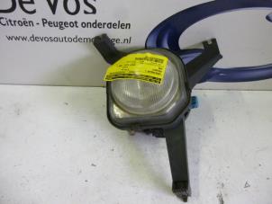 Gebrauchte Fernlicht links Peugeot 306 (7A/C/S) 2.0 GTI 16V Preis € 25,00 Margenregelung angeboten von De Vos Autodemontagebedrijf