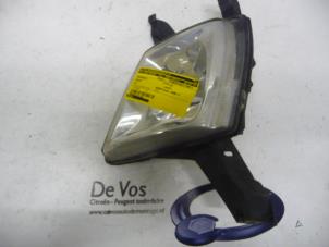 Used Spotlight, left Peugeot 407 (6D) 2.2 16V Price € 35,00 Margin scheme offered by De Vos Autodemontagebedrijf