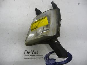 Used Spotlight, left Peugeot 407 (6D) 2.0 HDiF 16V Price € 35,00 Margin scheme offered by De Vos Autodemontagebedrijf
