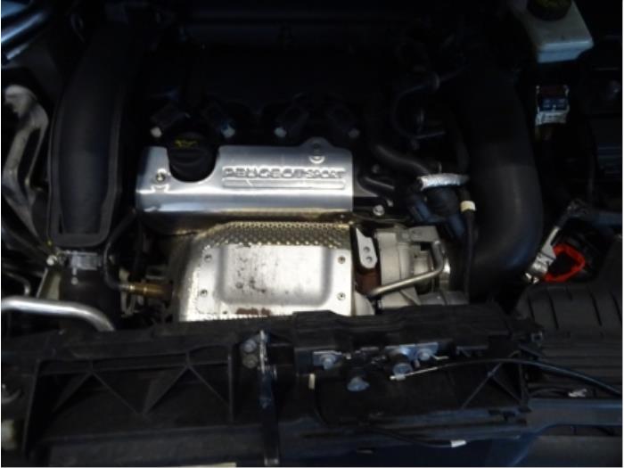 Engine from a Peugeot 308 (L3/L8/LB/LH/LP) 1.6 16V GTi 270 2015