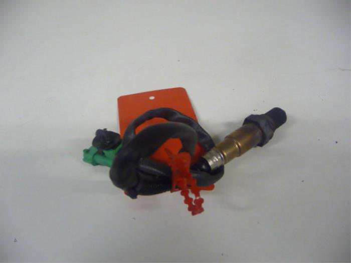 Usados Sonda Lambda Peugeot 407 (6D) 3.0 V6 24V VVT Precio € 45,00 Norma de margen ofrecido por De Vos Onderdelen