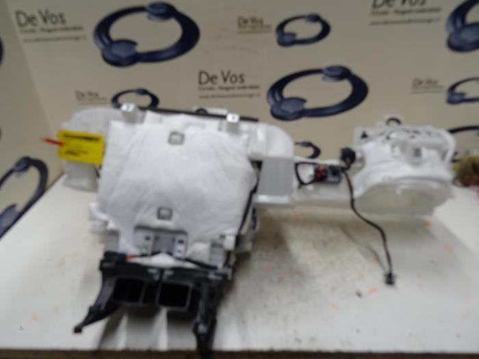 Heater housing Opel Grandland X 9822121180