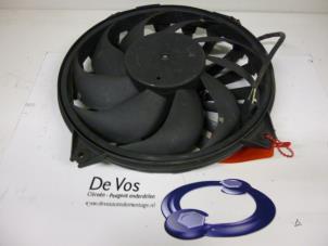 Used Fan motor Peugeot 807 2.0 HDi 16V Price € 70,00 Margin scheme offered by De Vos Autodemontagebedrijf