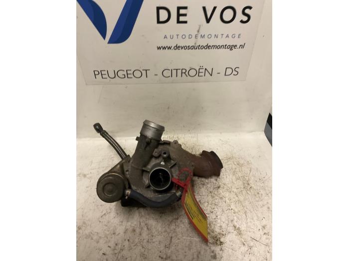 Używane Turbo Peugeot 406 Cena € 150,00 Procedura marży oferowane przez De Vos Onderdelen