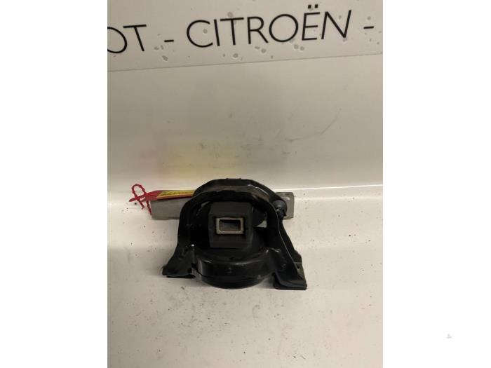 Used Engine mount Peugeot 1007 (KM) 1.4 16V Price € 25,00 Margin scheme offered by De Vos Onderdelen