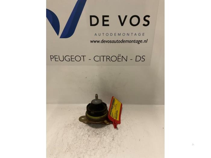 Usagé Support moteur Peugeot 807 2.0 16V Prix € 25,00 Règlement à la marge proposé par De Vos Onderdelen