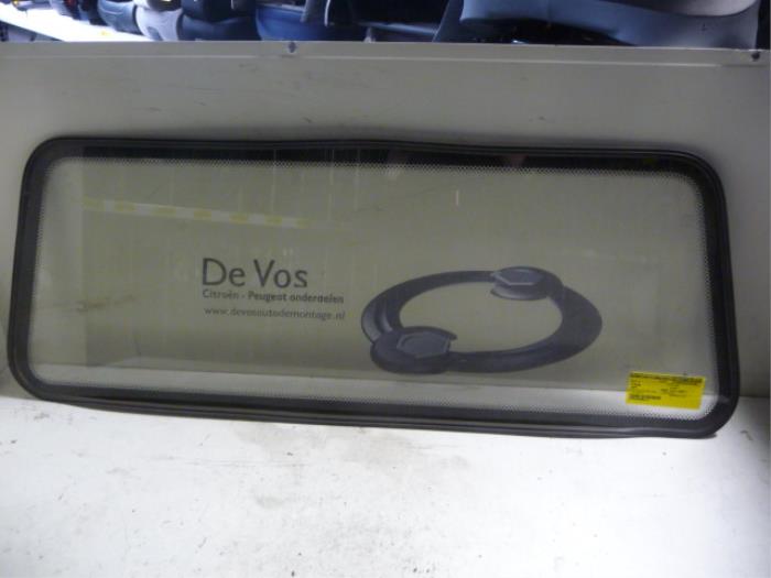 Usados Ventanilla detrás Citroen Jumpy (BS/BT/BY/BZ) 2.0 HDi 90 Precio € 35,00 Norma de margen ofrecido por De Vos Onderdelen