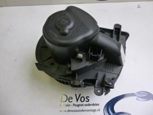 Używane Silnik wentylatora nagrzewnicy Peugeot 807 2.0 HDi 16V Cena € 60,00 Procedura marży oferowane przez De Vos Autodemontagebedrijf