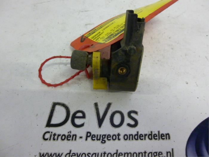 Begagnade Sensor (övriga) Peugeot 607 (9D/U) 2.7 HDi V6 24V Pris € 25,00 Marginaltabell erbjuds av De Vos Onderdelen