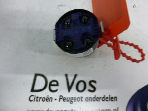 Used Rain sensor Citroen C-Crosser Price € 115,00 Margin scheme offered by De Vos Autodemontagebedrijf