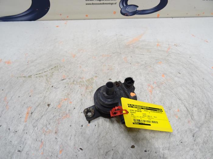 Begagnade Extra vattenpump Peugeot iOn Pris € 80,00 Marginaltabell erbjuds av De Vos Onderdelen