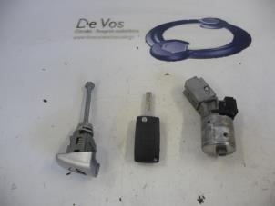 Used Set of cylinder locks (complete) Citroen C4 Picasso (UD/UE/UF) 1.6 HDi 16V 110 Price € 80,00 Margin scheme offered by De Vos Autodemontagebedrijf