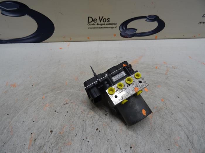 Begagnade ABS-pump Citroen C4 Pris € 160,00 Marginaltabell erbjuds av De Vos Onderdelen
