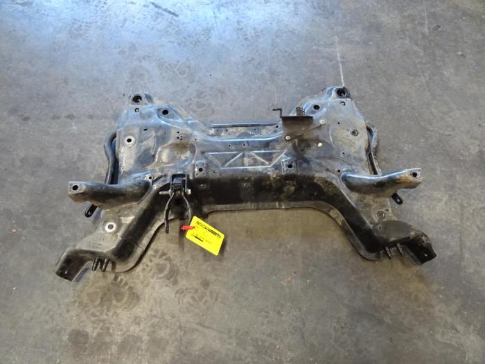 Used Subframe Peugeot Partner (GC/GF/GG/GJ/GK) 1.6 BlueHDi 100 Price € 200,00 Margin scheme offered by De Vos Onderdelen