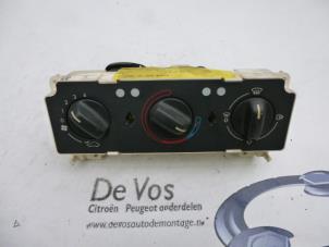 Używane Panel sterowania nagrzewnicy Peugeot 306 (7A/C/S) 1.4 XN,XR,XA,XRA Cena € 35,00 Procedura marży oferowane przez De Vos Autodemontagebedrijf