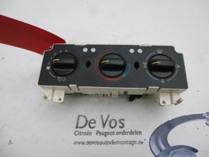 Używane Panel sterowania nagrzewnicy Peugeot 306 (7A/C/S) 1.9 D Cena € 35,00 Procedura marży oferowane przez De Vos Autodemontagebedrijf