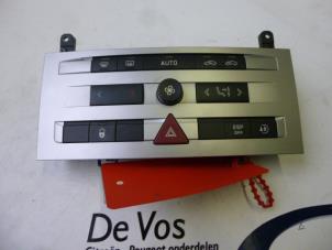 Usados Panel de control de calefacción Peugeot 407 SW (6E) 1.6 HDiF 16V Precio € 70,00 Norma de margen ofrecido por De Vos Autodemontagebedrijf