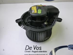 Usagé Ventilateur chauffage Citroen Xantia Break (X1/2) 2.1 TD 12V SX,Activa Prix € 45,00 Règlement à la marge proposé par De Vos Autodemontagebedrijf