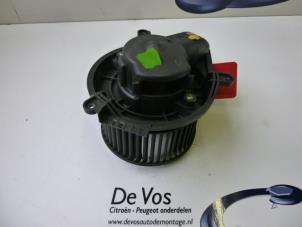 Usagé Moteur de ventilation chauffage Citroen Xantia Break (X1/2) 1.8i X,SX Prix € 45,00 Règlement à la marge proposé par De Vos Autodemontagebedrijf
